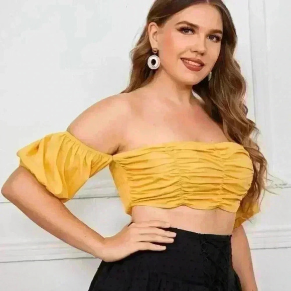 SHEIN Curve Ruched Off The Shoulder Crop Top Size 1X Yellow NWT - Picture 4 of 6